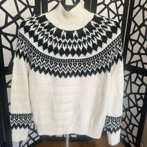 Old Navy Black and White Knit Sweater Size S NWOT